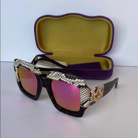 New Authentic- Gucci pink GG0484s 006 Oversized Square Sunglasses - Picture 3 of 16